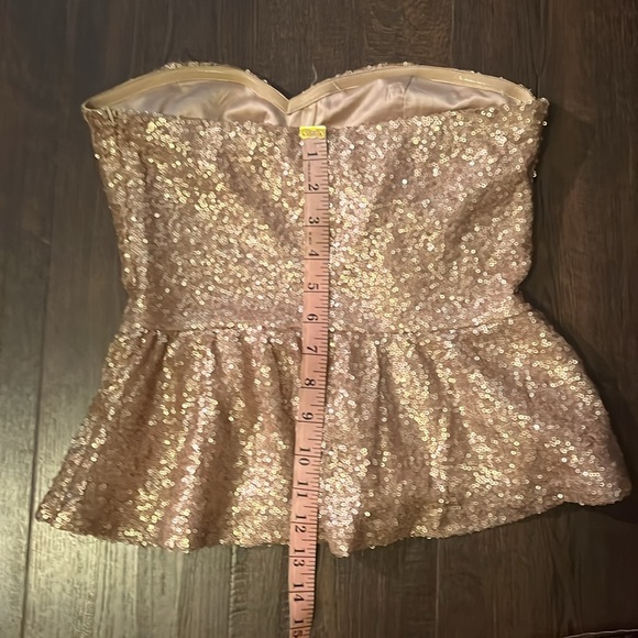 🚨4/$13🚨 Forever 21 Gold Sequence Cors - Picture 6 of 7